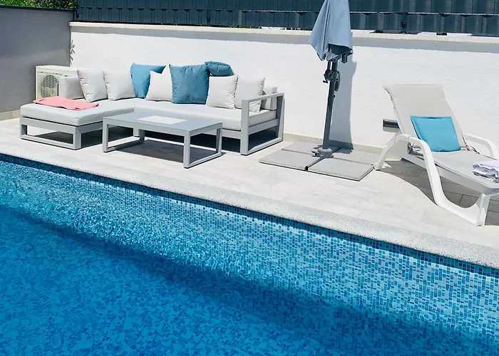 Ferienhaus Spanic Haus Mit Pool Vir