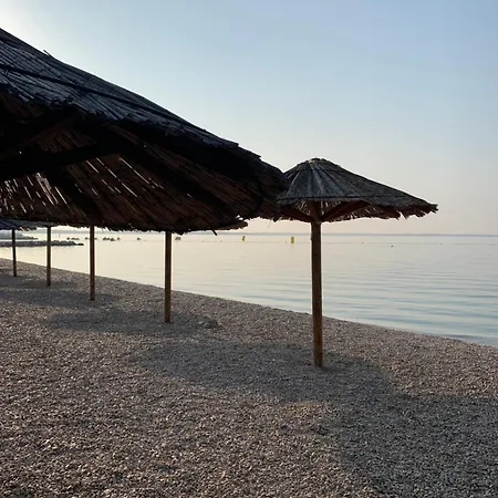 Spanic Haus Mit Pool