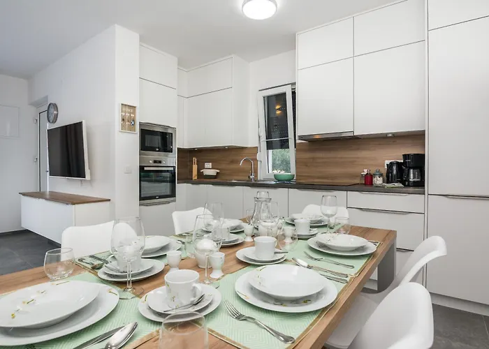 Spanic Haus Mit Pool Vikendica